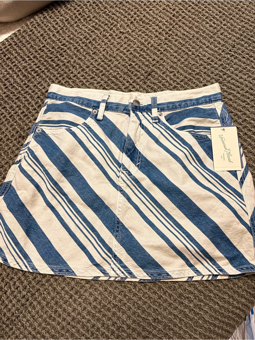 Universal Threads Blue & Cream Striped Denim Skirt